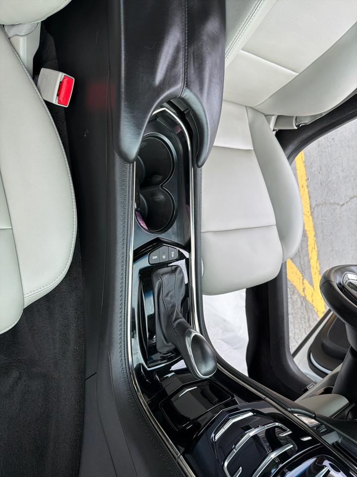 Cadillac ATS Sedan 4dr Sdn 2.0L Standard RWD 2016