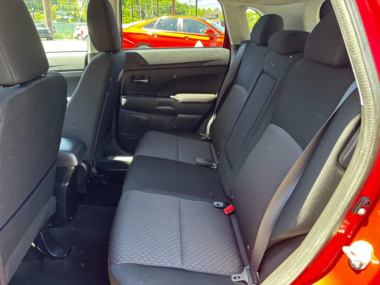 Mitsubishi Outlander Sport AWC 4dr CVT 2.4 ES 2016