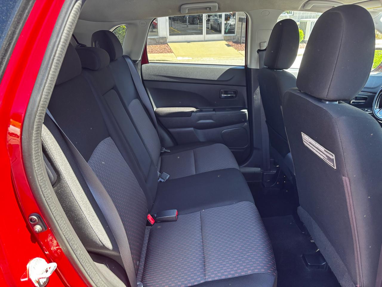 Mitsubishi Outlander Sport AWC 4dr CVT 2.4 ES 2016