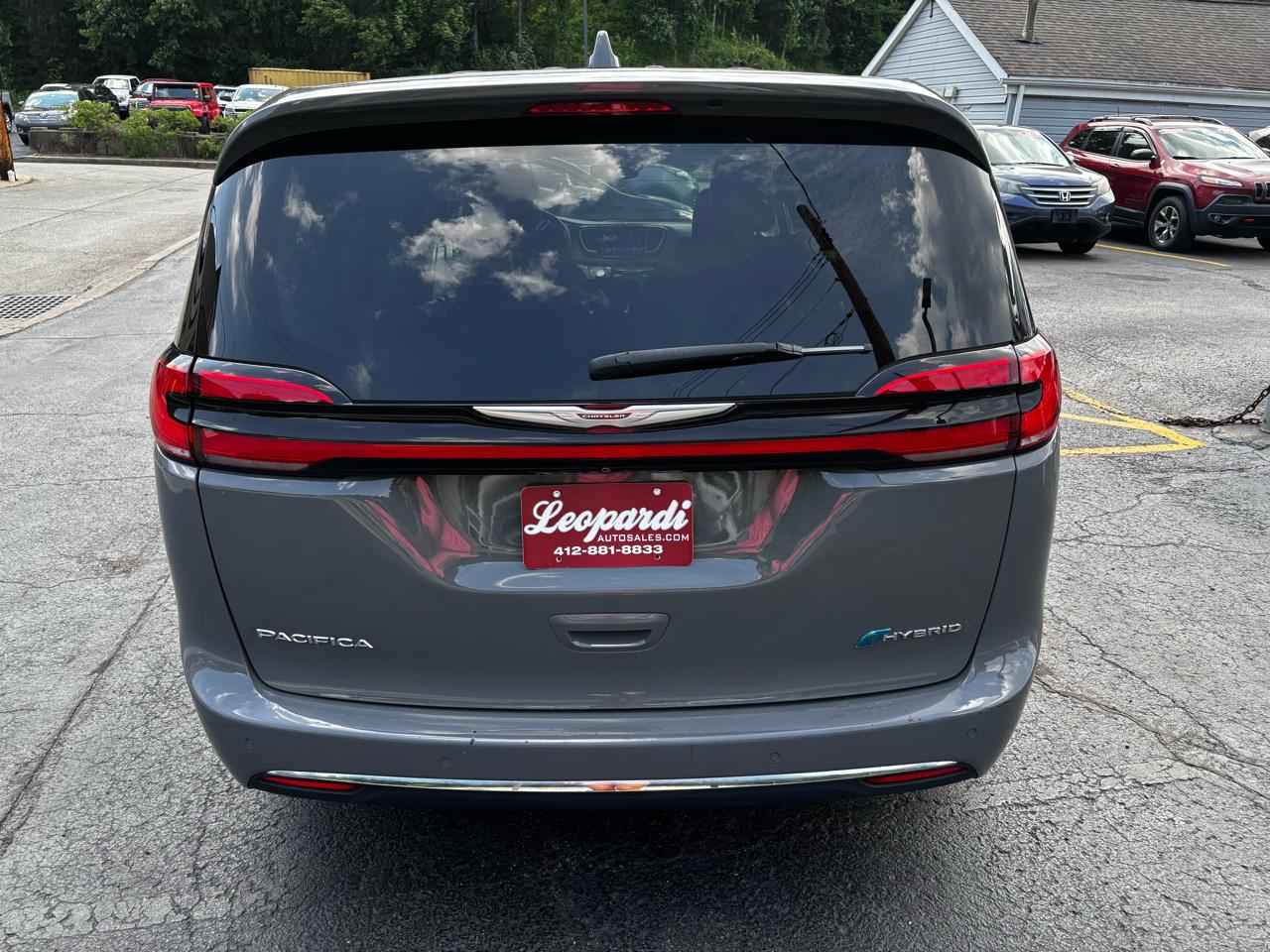 Chrysler Pacifica Hybrid Touring L FWD 2022