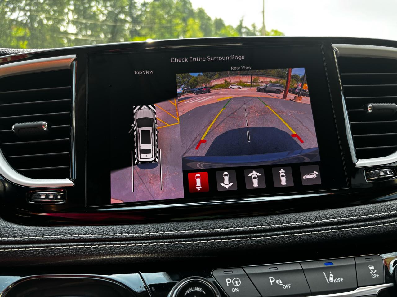 Chrysler Pacifica Hybrid Touring L FWD 2022