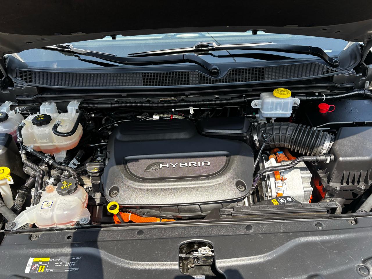 Chrysler Pacifica Hybrid Touring L FWD 2022