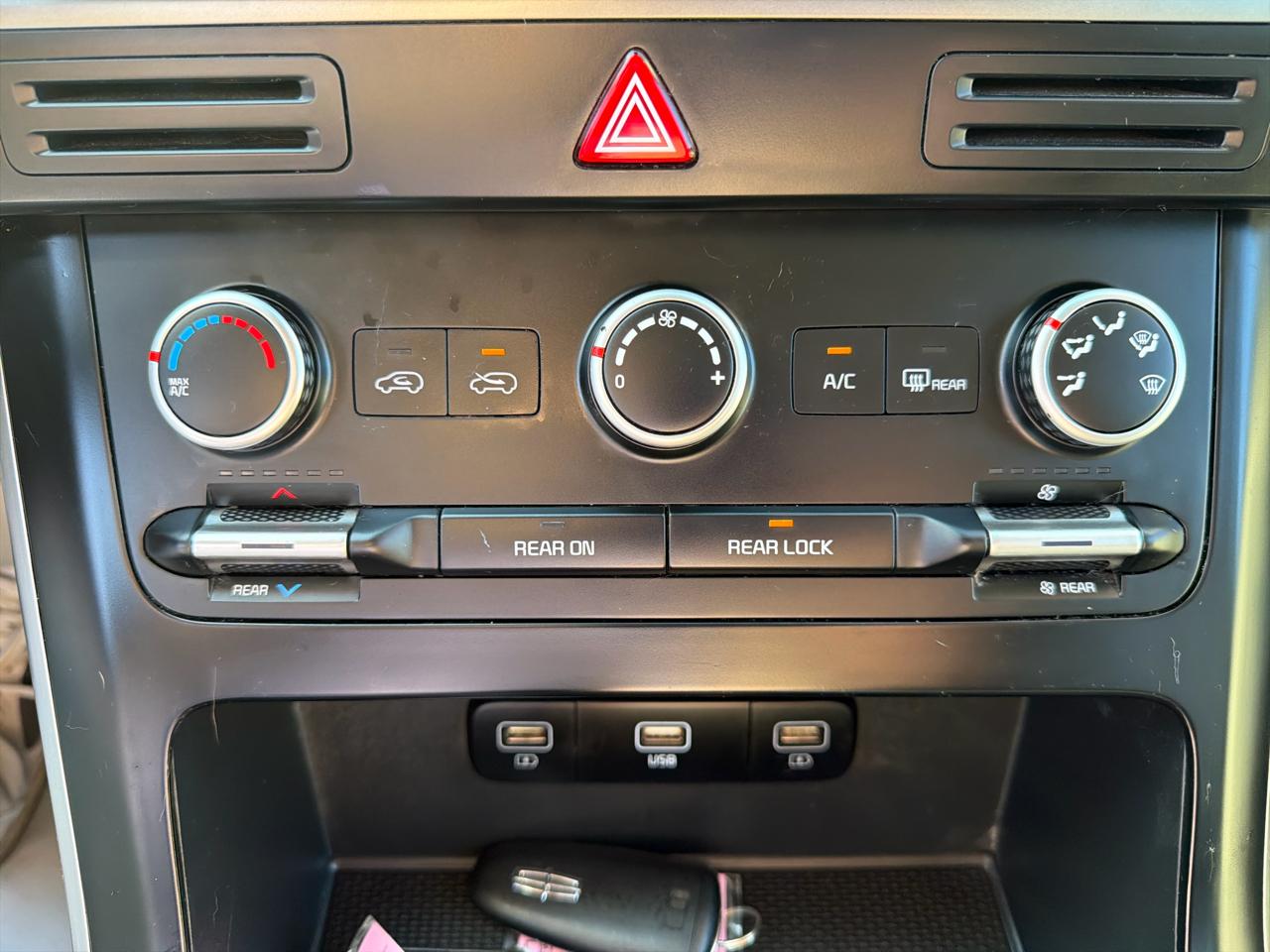 Kia Carnival LXS FWD 2022