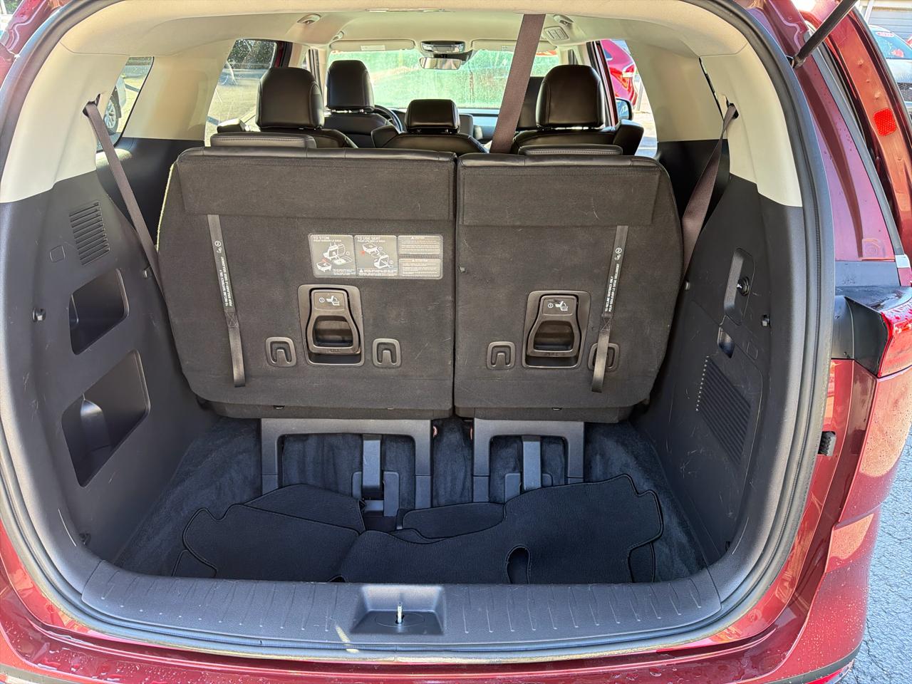 Kia Carnival LXS FWD 2022
