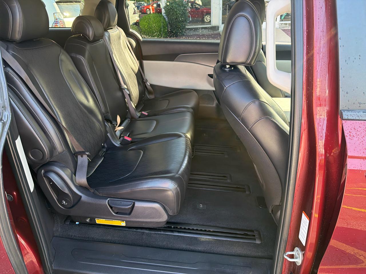 Kia Carnival LXS FWD 2022