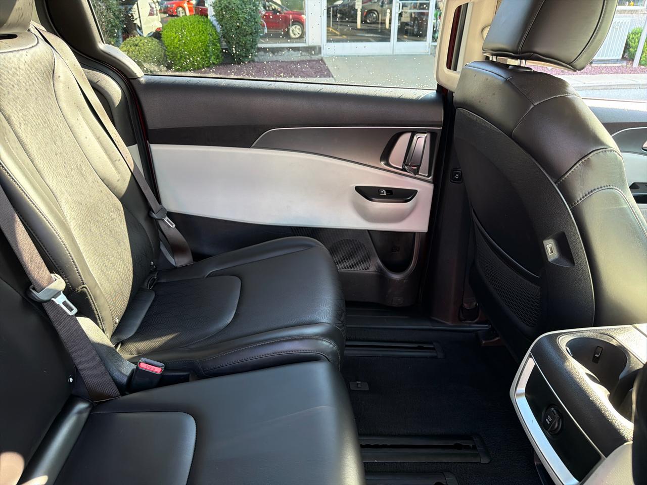 Kia Carnival LXS FWD 2022