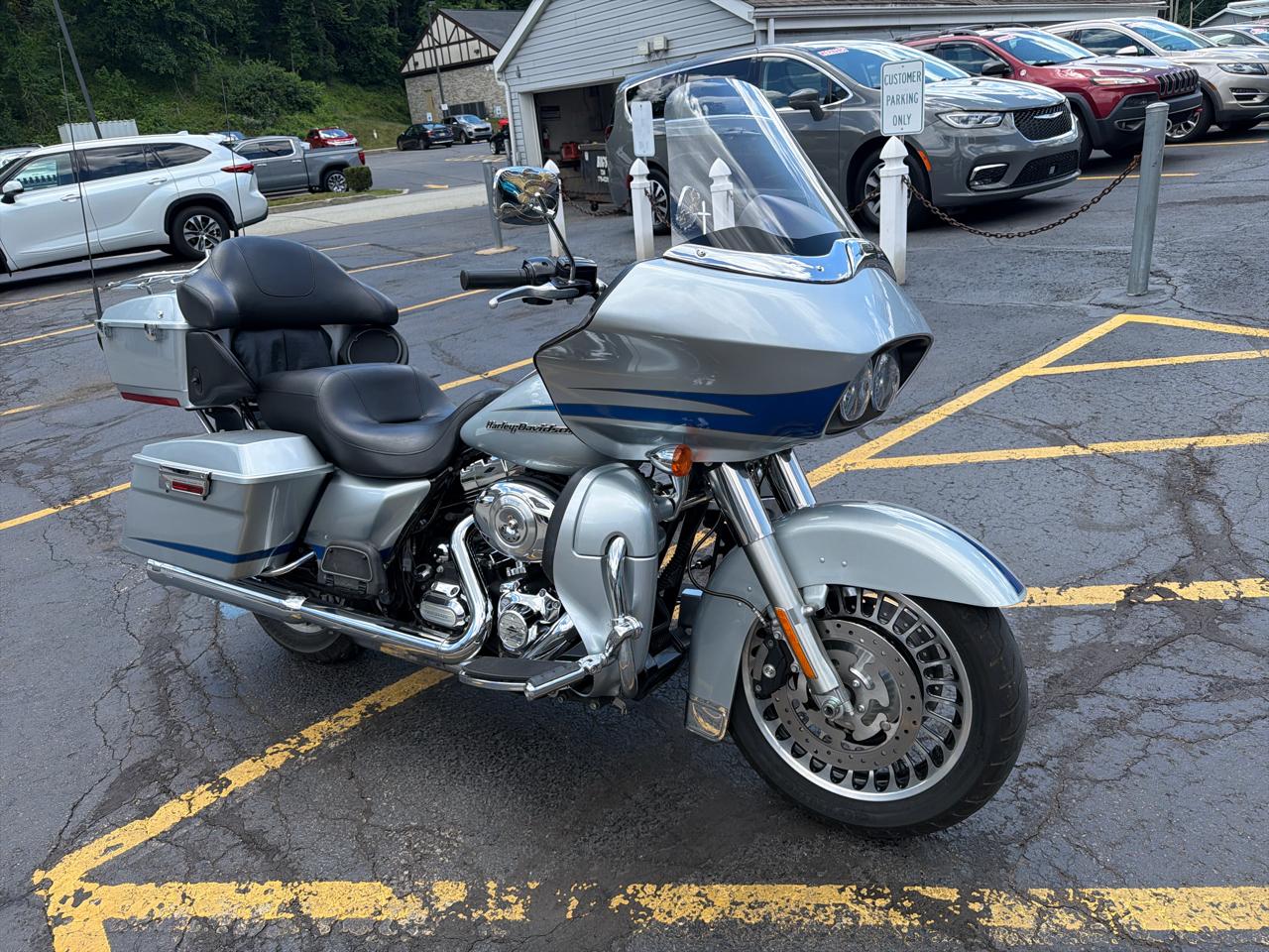 Harley-Davidson Road Glide Ultra  2011