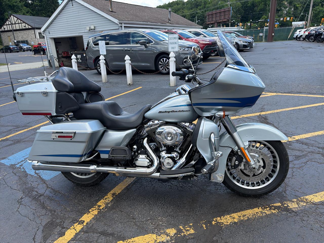 Harley-Davidson Road Glide Ultra  2011