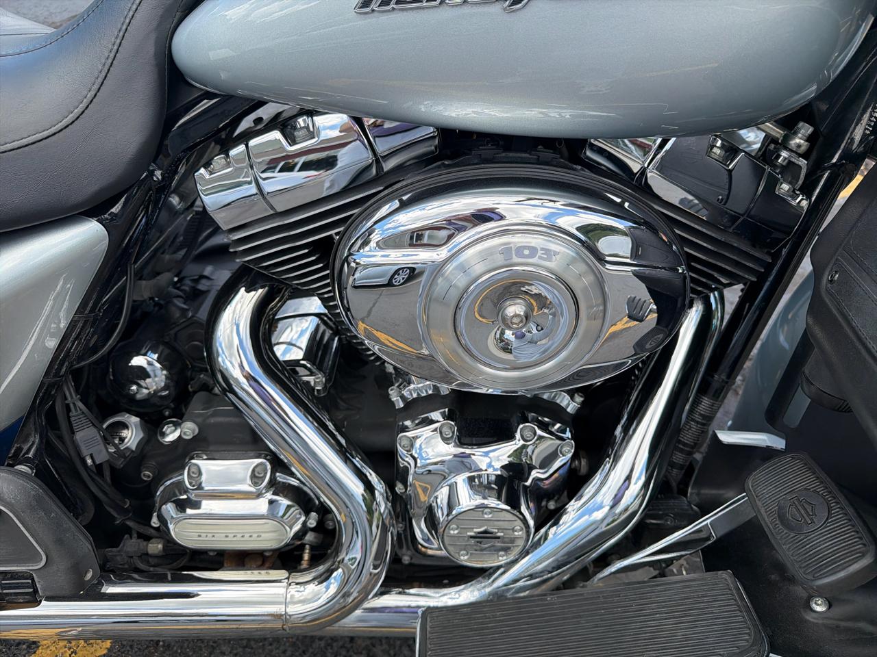 Harley-Davidson Road Glide Ultra  2011