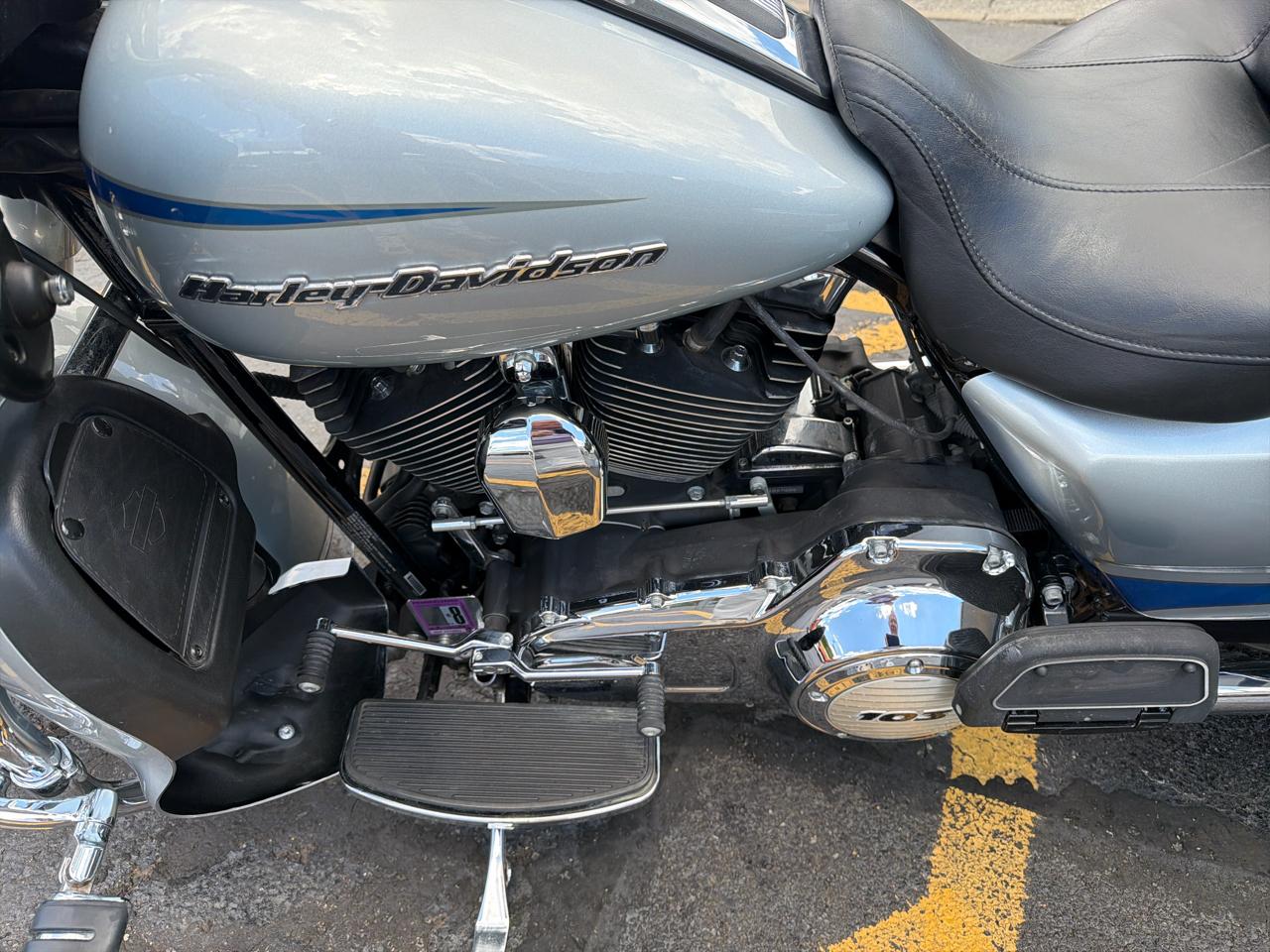 Harley-Davidson Road Glide Ultra  2011