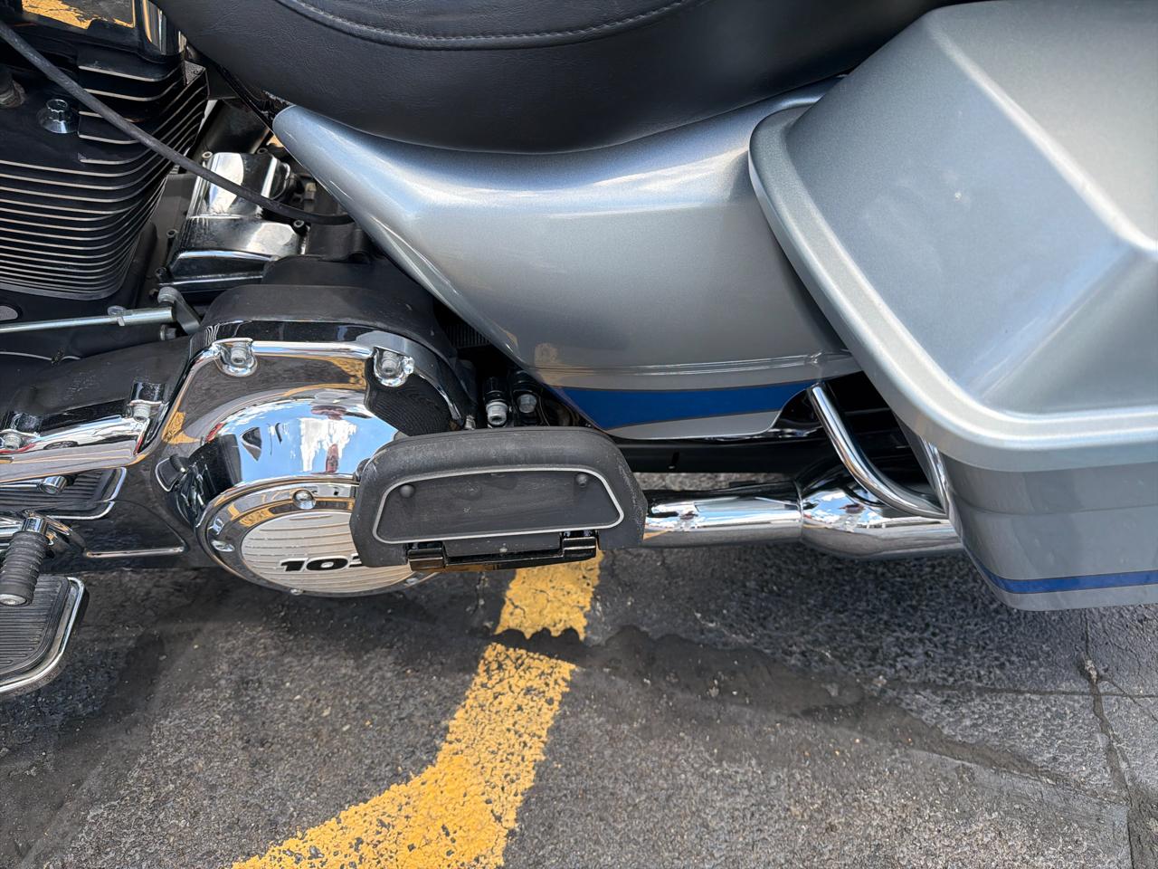 Harley-Davidson Road Glide Ultra  2011