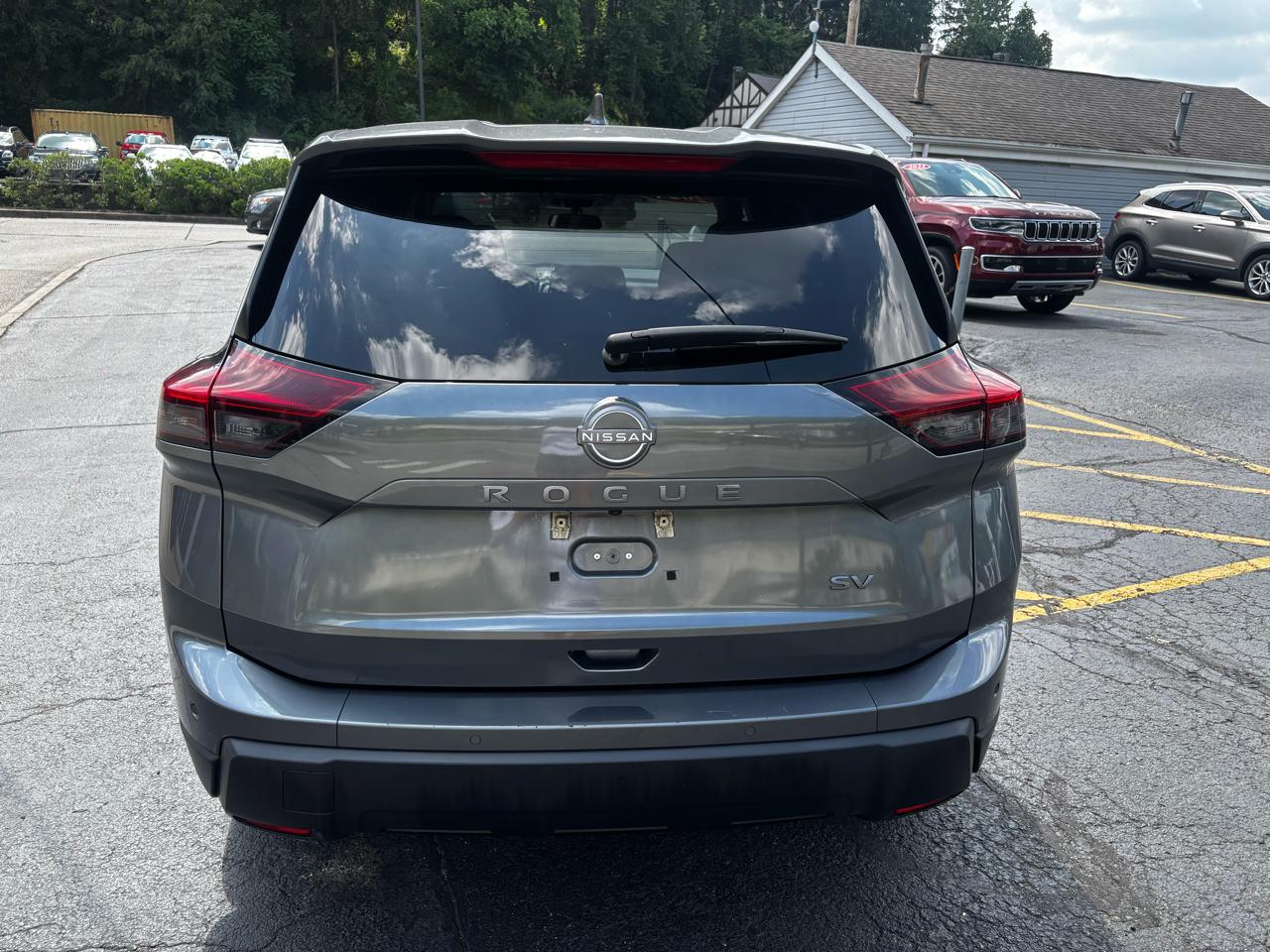 Nissan Rogue FWD SV 2024
