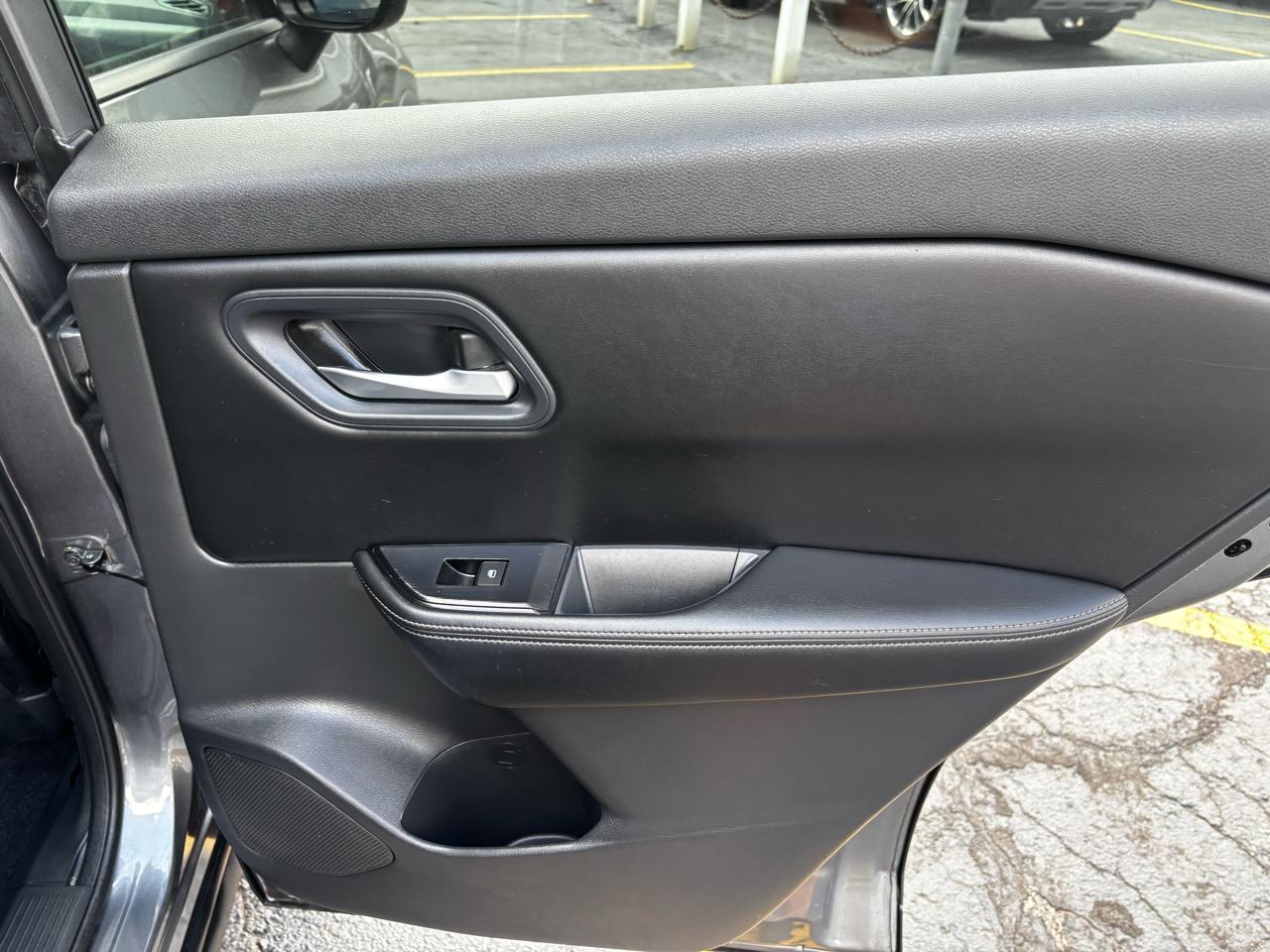 Nissan Rogue FWD SV 2024