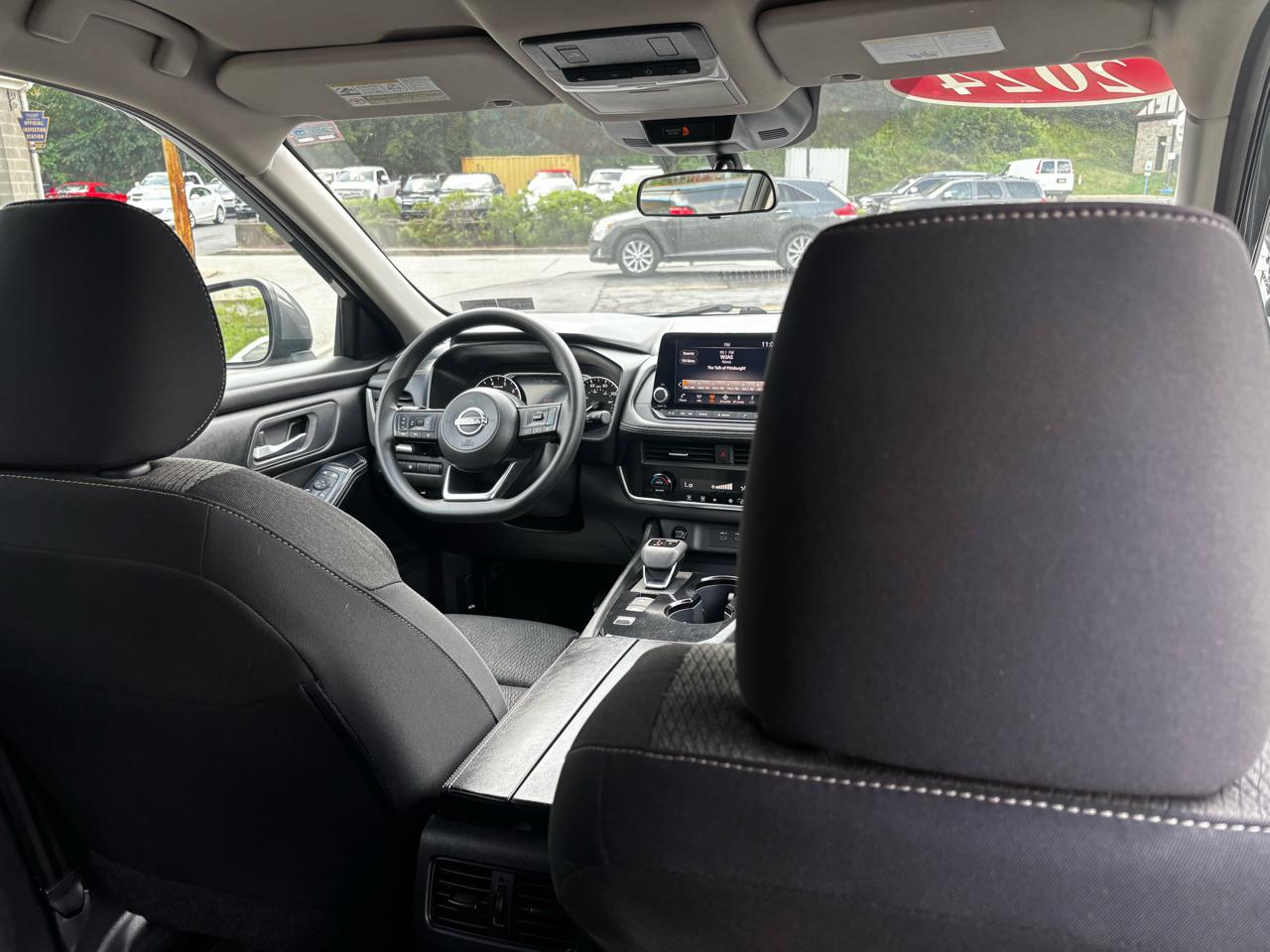 Nissan Rogue FWD SV 2024