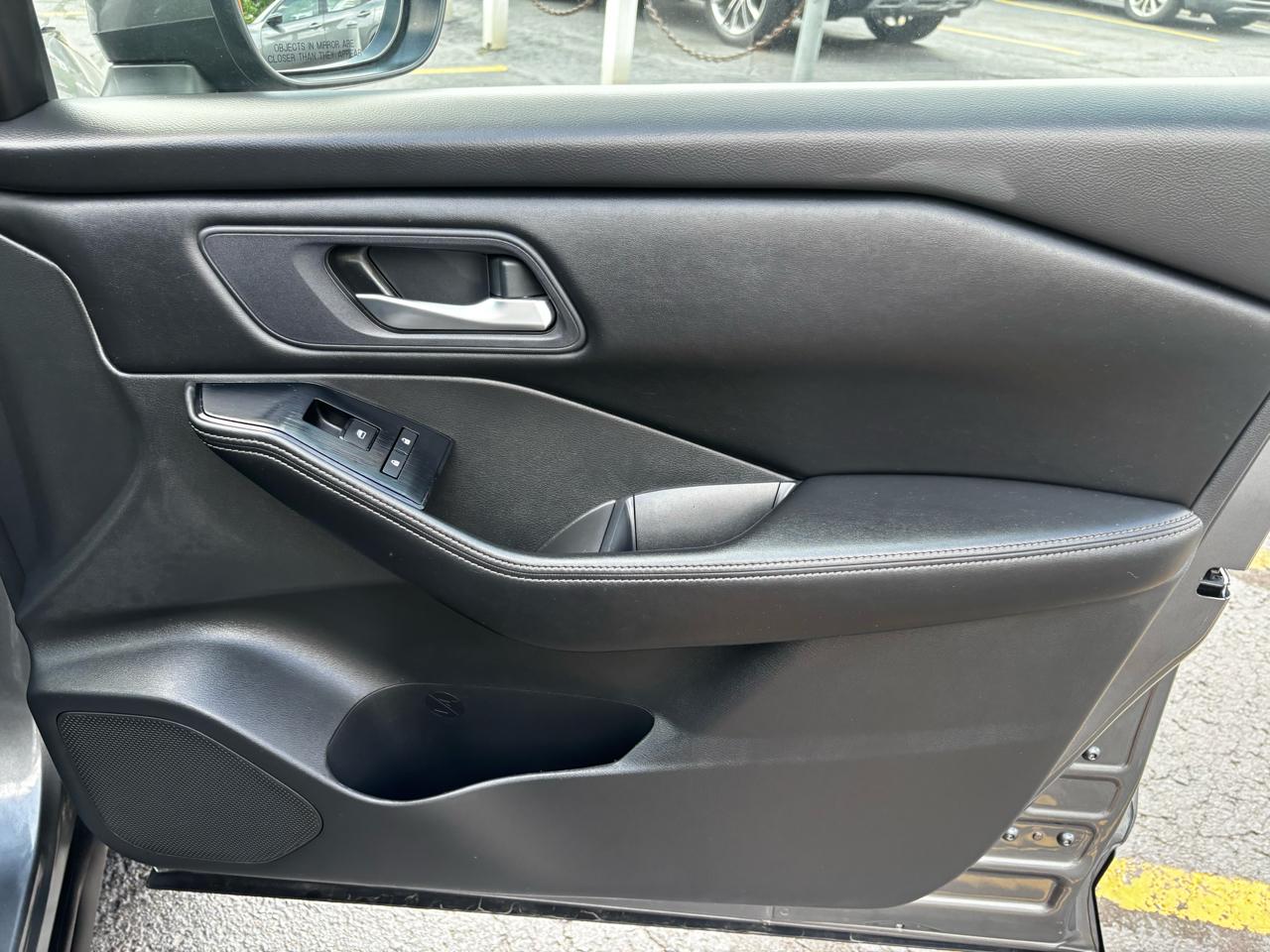 Nissan Rogue FWD SV 2024