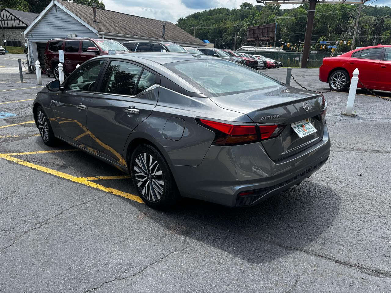 Nissan Altima 2.5 SV Sedan 2024