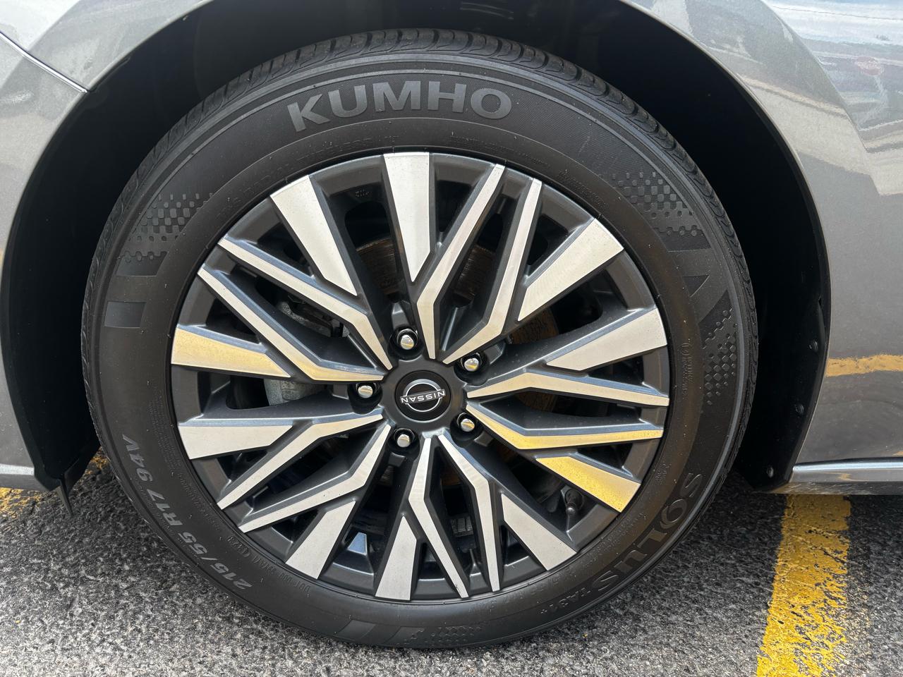 Nissan Altima 2.5 SV Sedan 2024