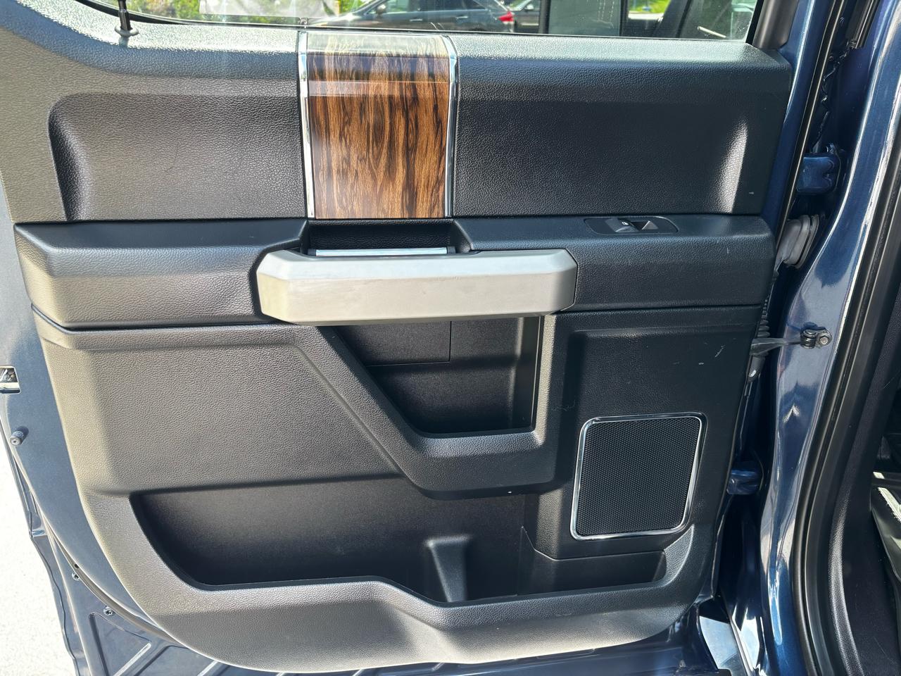 Ford F-150 Lariat 4WD SuperCrew 5.5' Box 2018