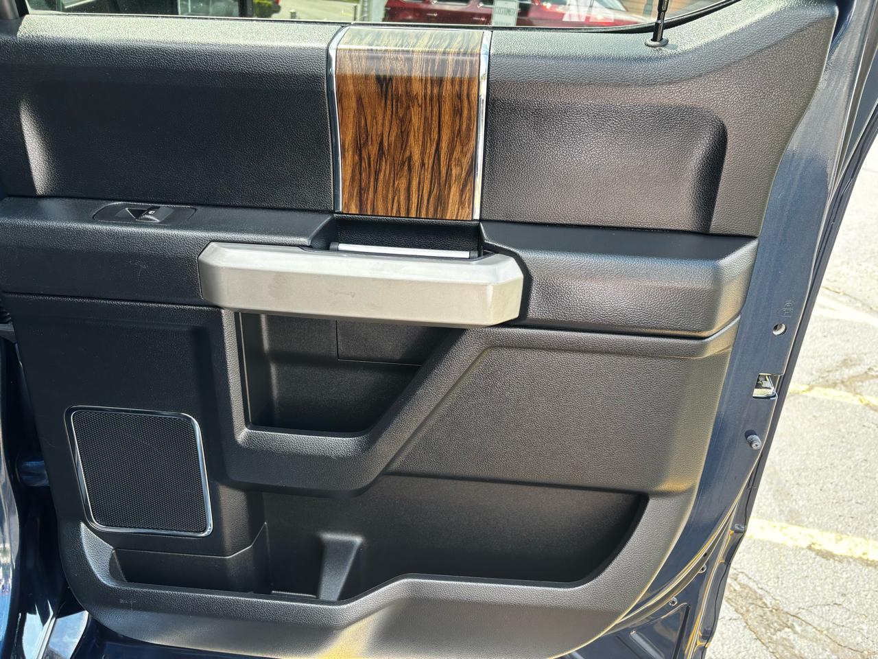 Ford F-150 Lariat 4WD SuperCrew 5.5' Box 2018
