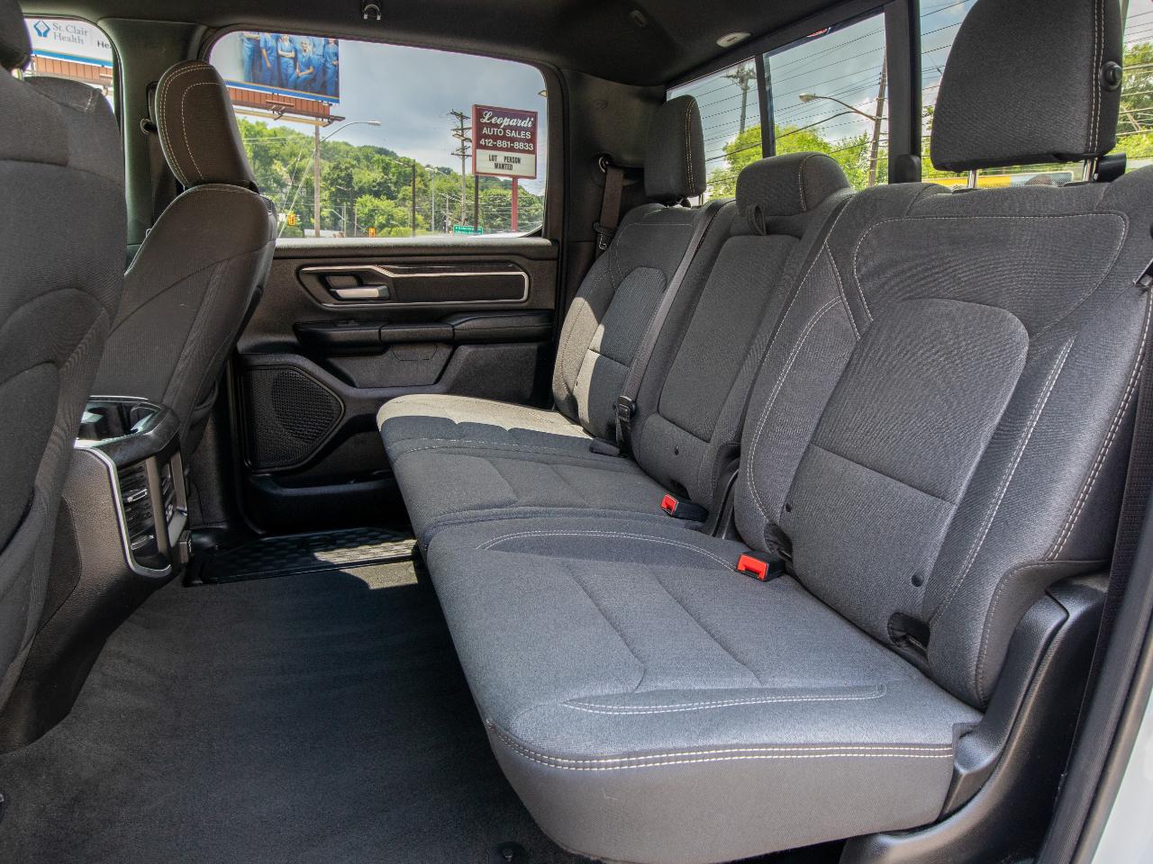 RAM 1500 Big Horn/Lone Star 4x4 Crew Cab 5'7" Box 2019