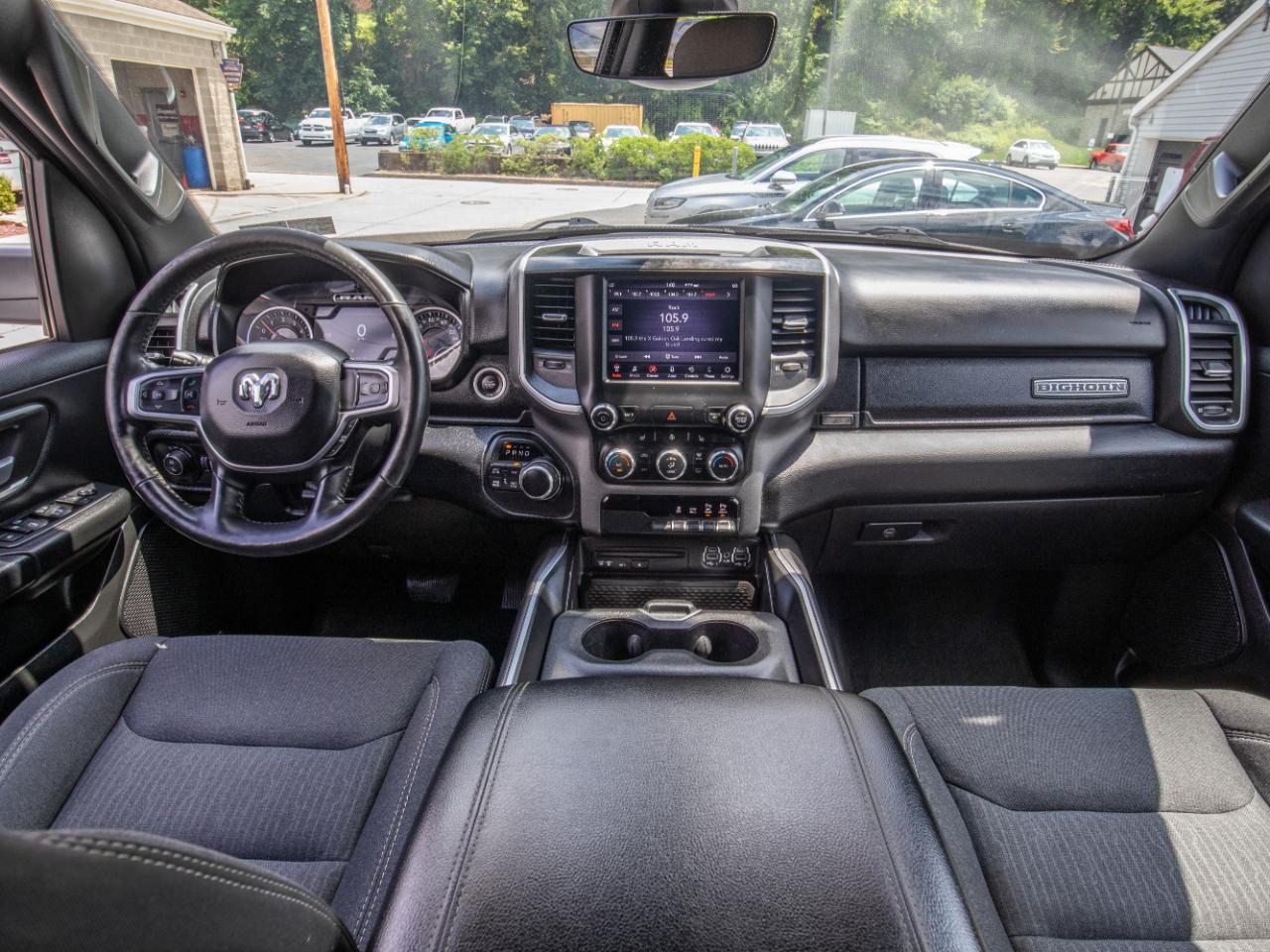 RAM 1500 Big Horn/Lone Star 4x4 Crew Cab 5'7" Box 2019