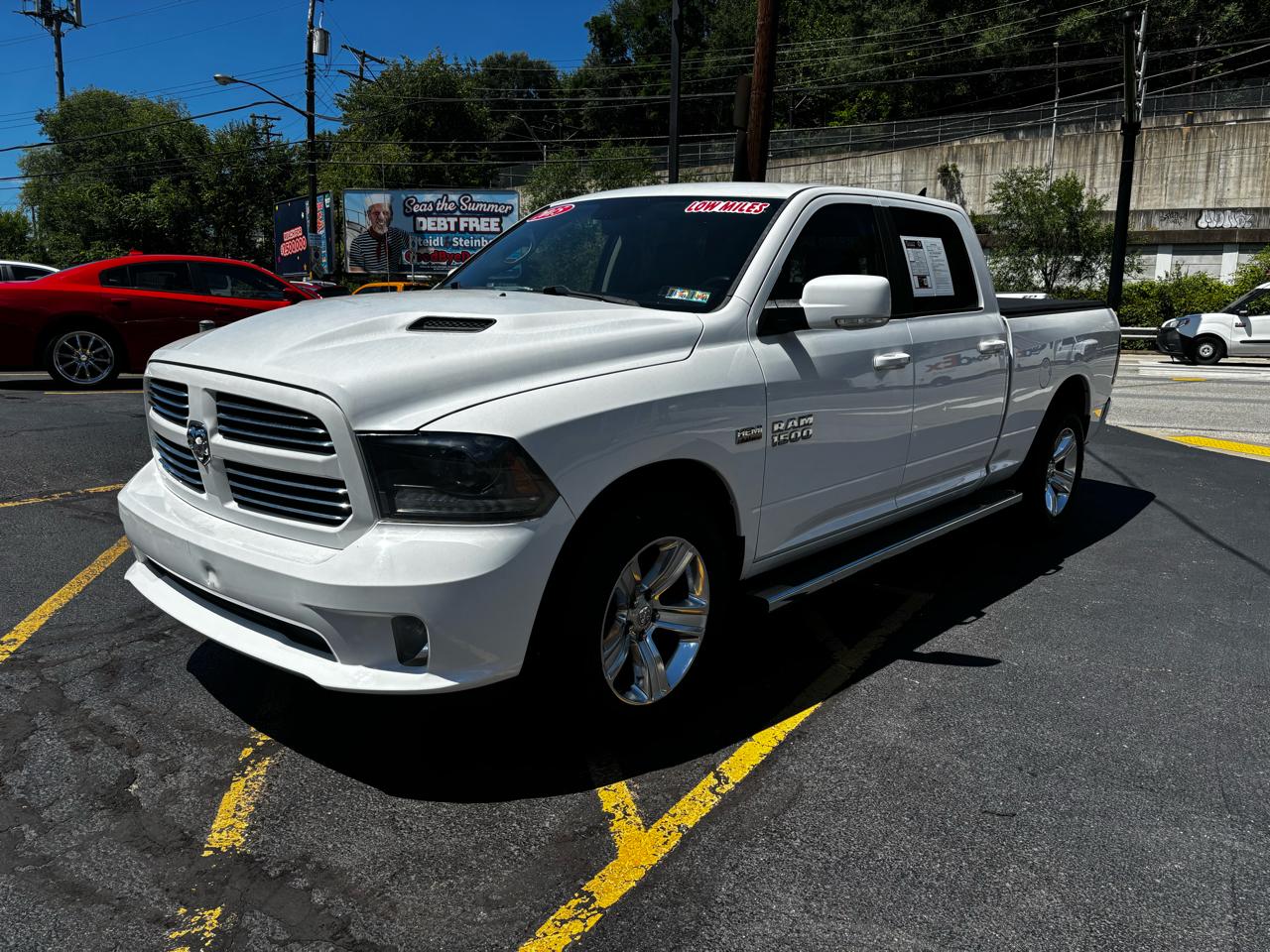 RAM 1500 4WD Crew Cab 149" Sport 2015