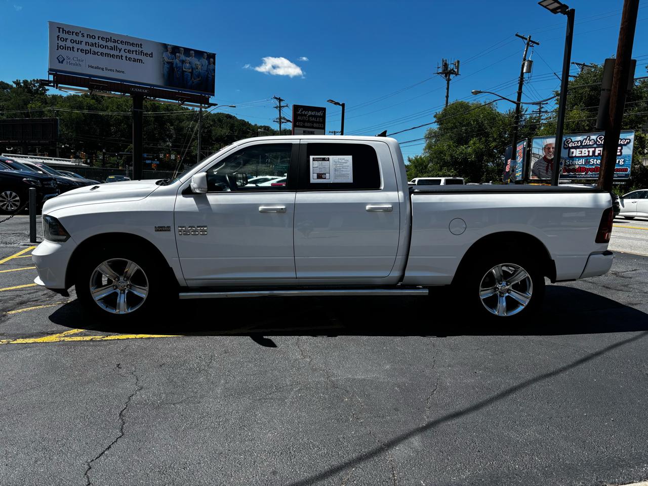 RAM 1500 4WD Crew Cab 149" Sport 2015