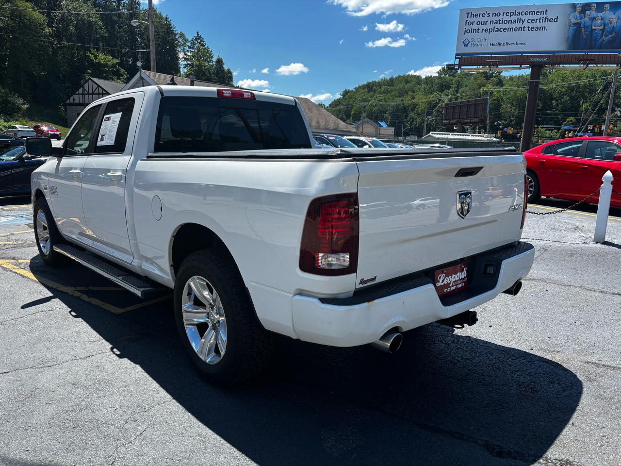 RAM 1500 4WD Crew Cab 149" Sport 2015