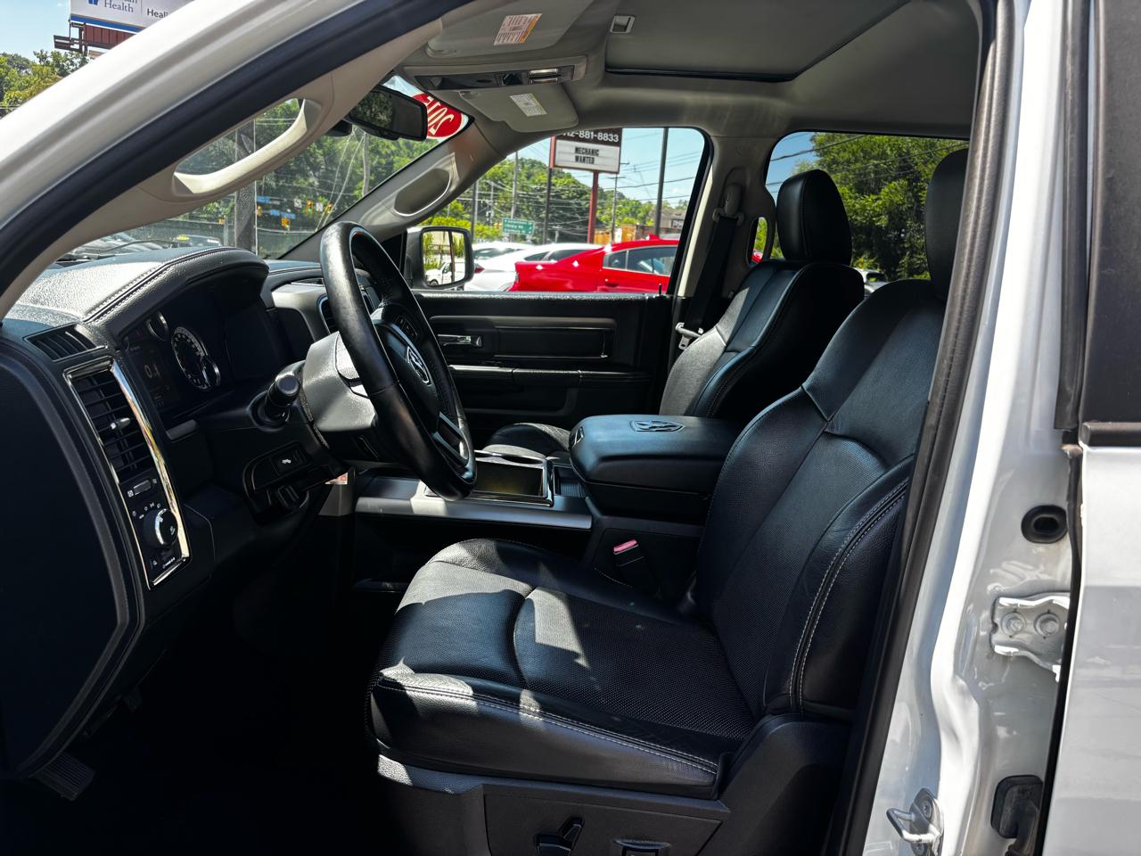 RAM 1500 4WD Crew Cab 149" Sport 2015