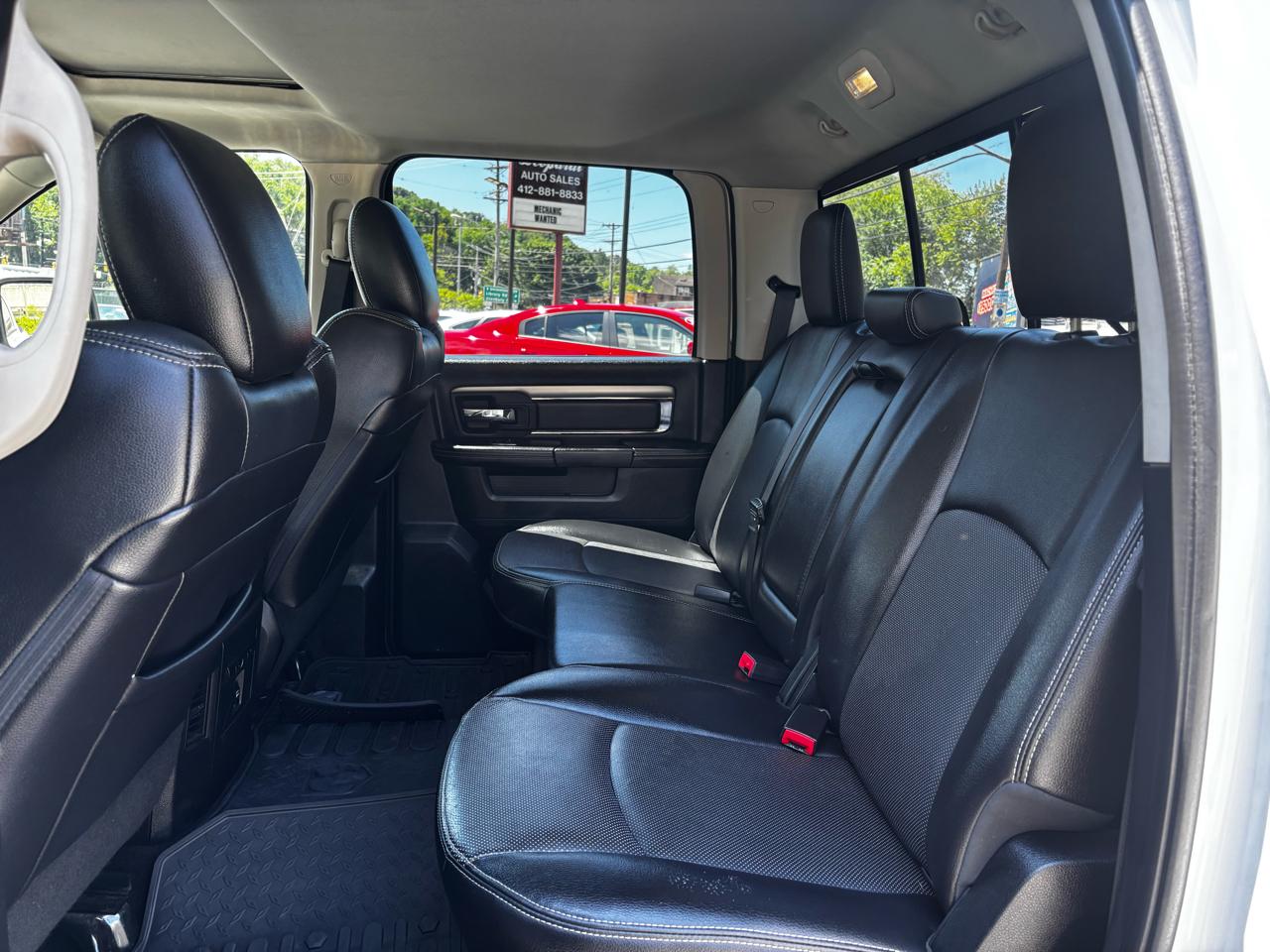 RAM 1500 4WD Crew Cab 149" Sport 2015