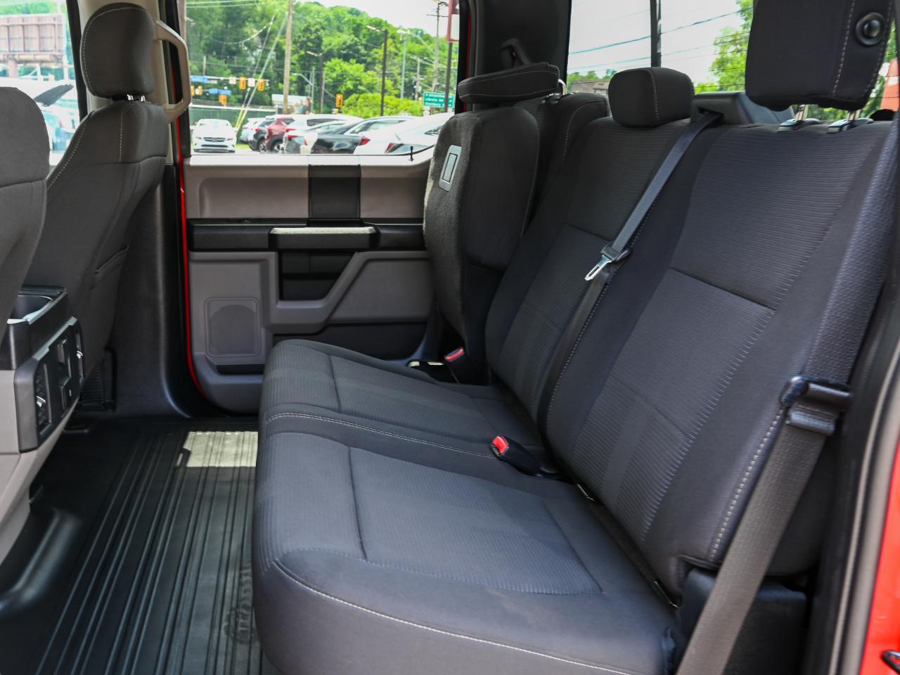 Ford F-150 STX SuperCrew 4WD 2017