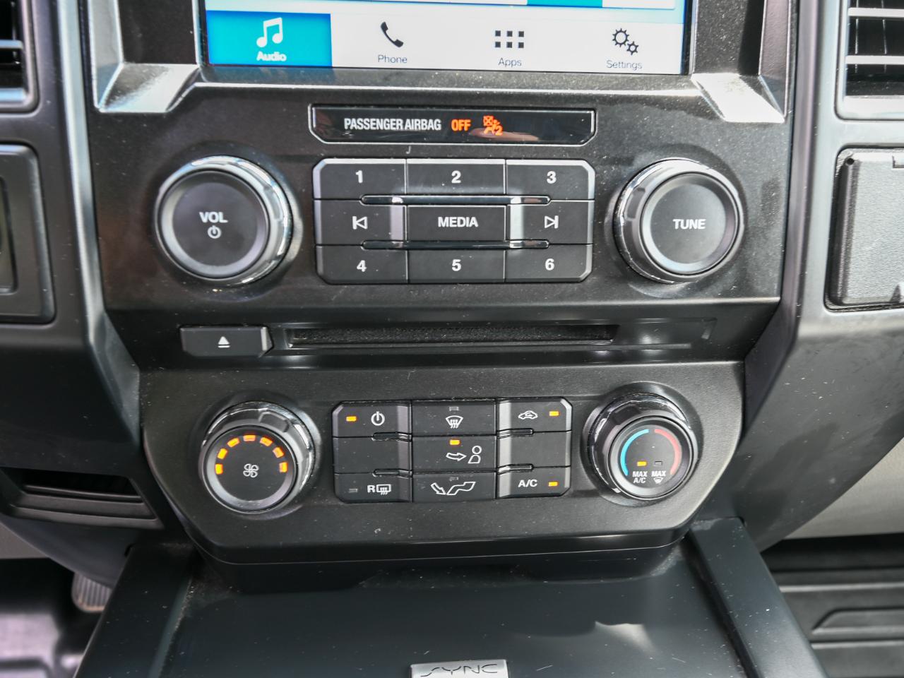 Ford F-150 STX SuperCrew 4WD 2017
