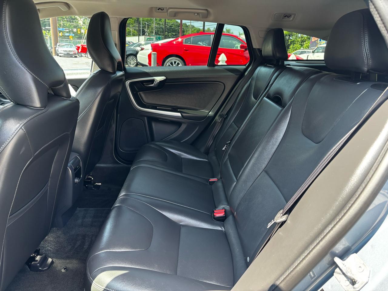 Volvo V60 Cross Country T5 AWD 2017