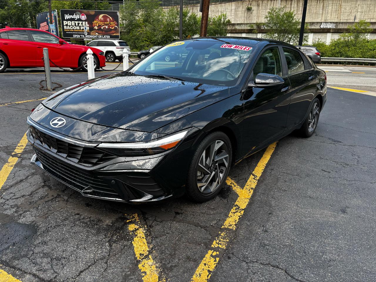 Hyundai Elantra Limited IVT 2025