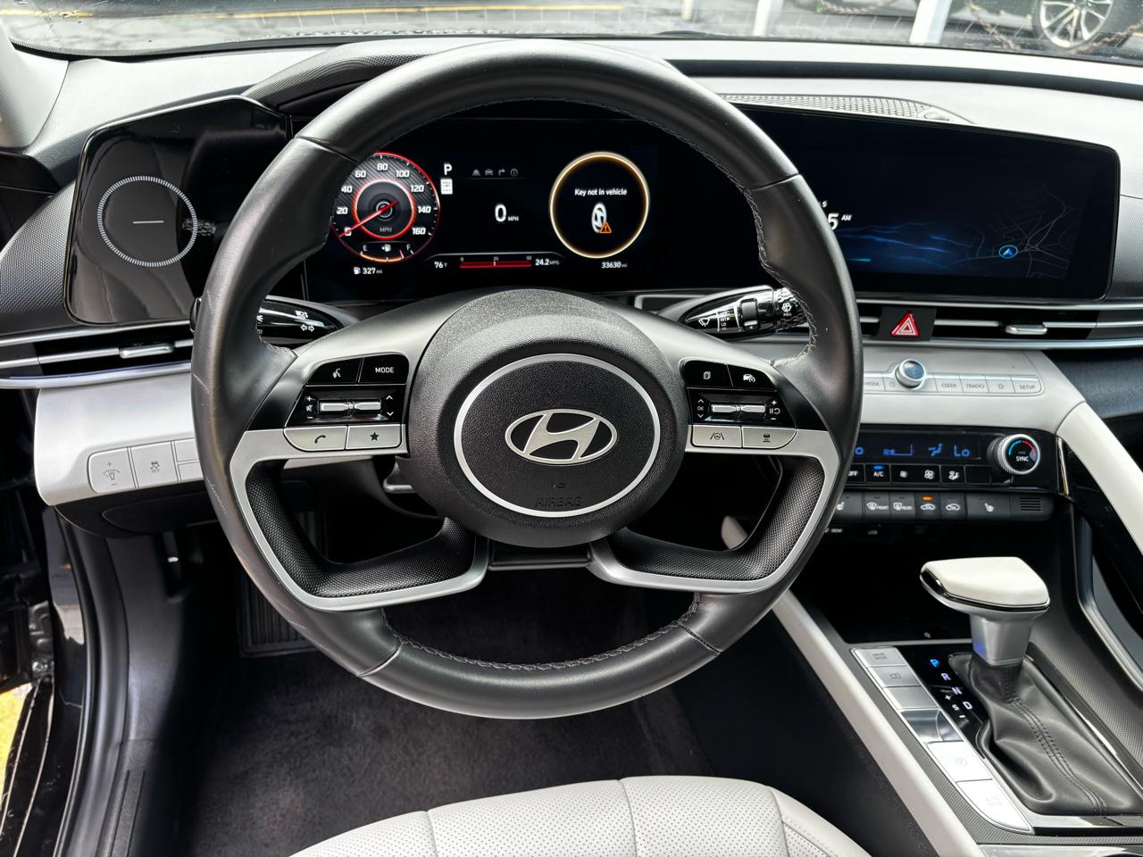 Hyundai Elantra Limited IVT 2025