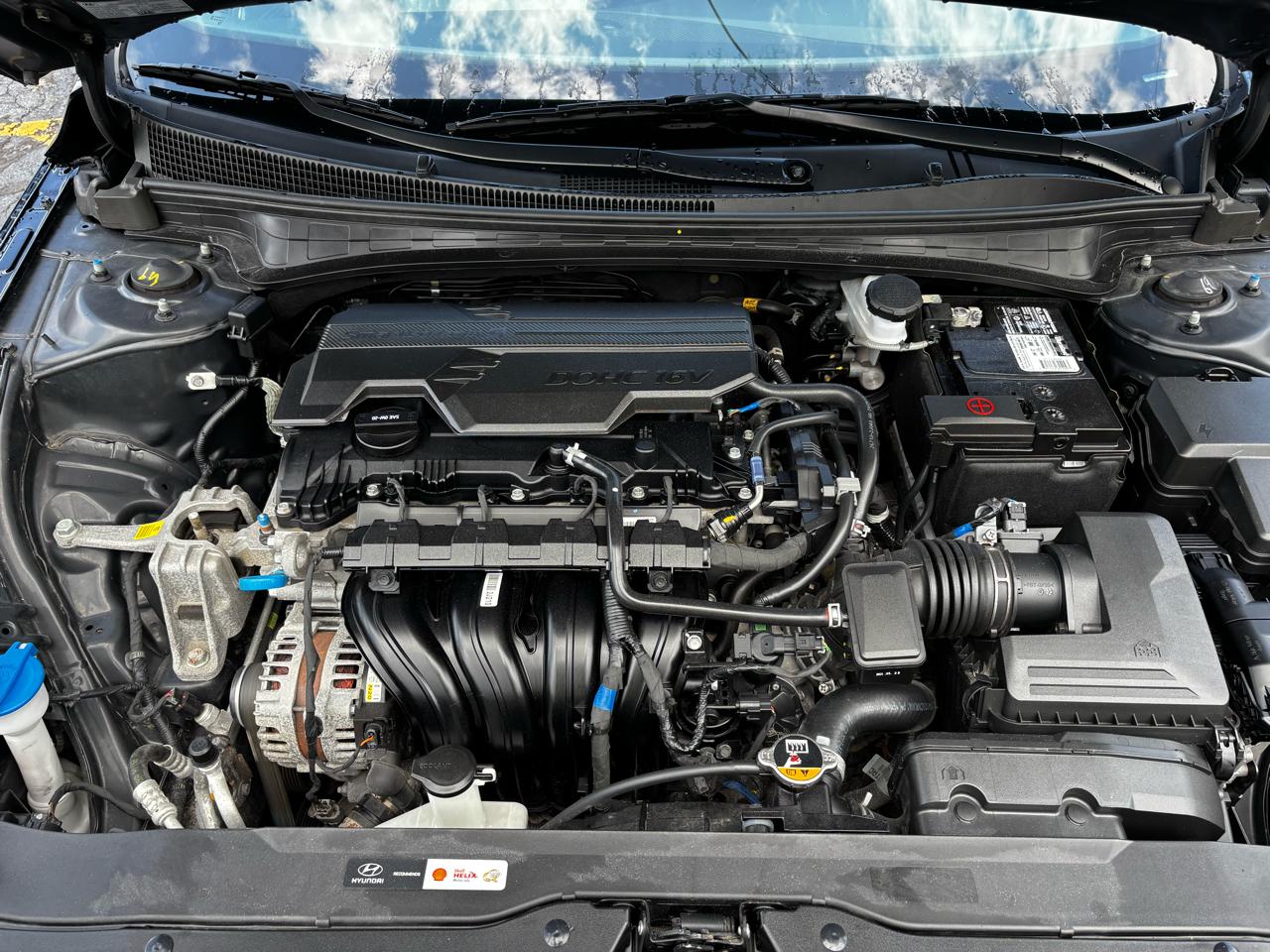 Hyundai Elantra Limited IVT 2025