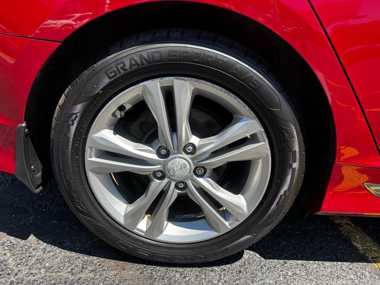 Hyundai Sonata Sport 2.4L 2019