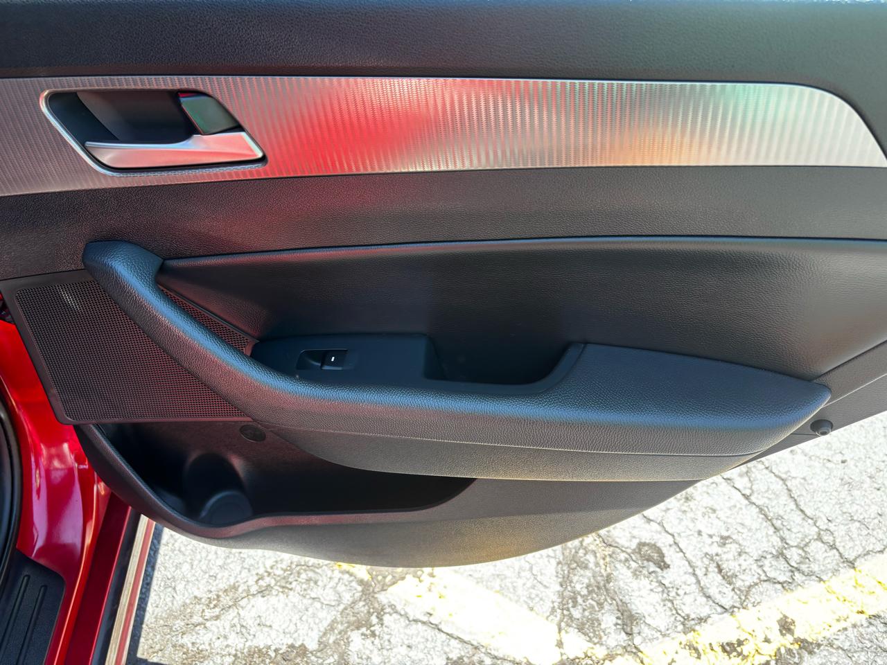 Hyundai Sonata Sport 2.4L 2019