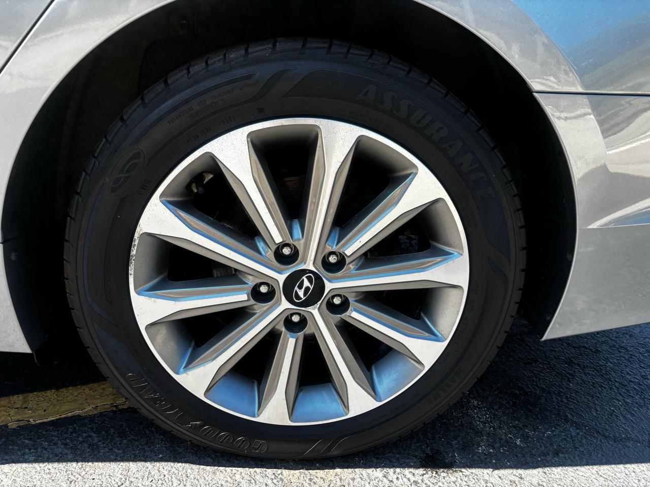 Hyundai Sonata 4dr Sdn 2.4L Limited PZEV 2016