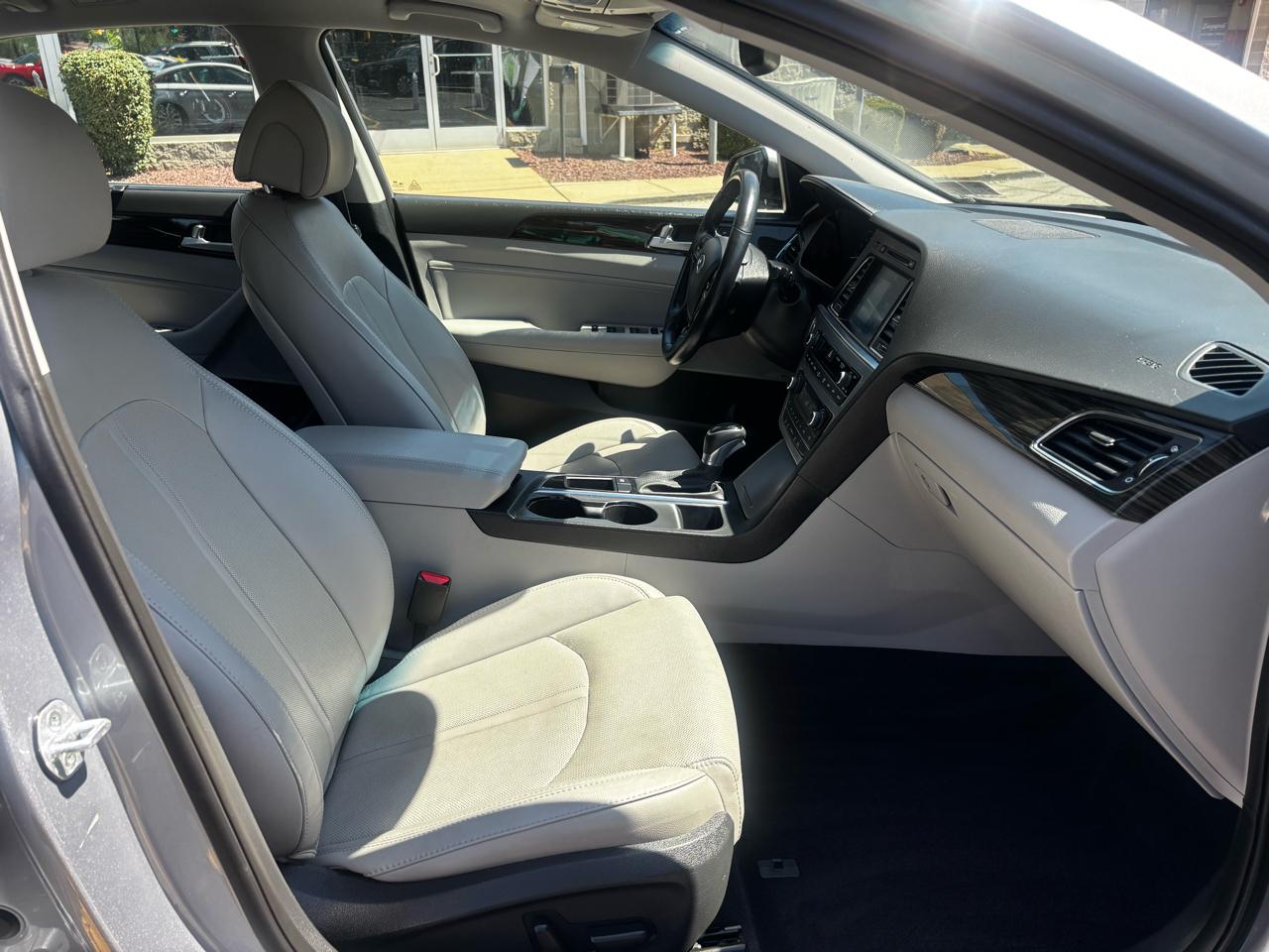 Hyundai Sonata 4dr Sdn 2.4L Limited PZEV 2016