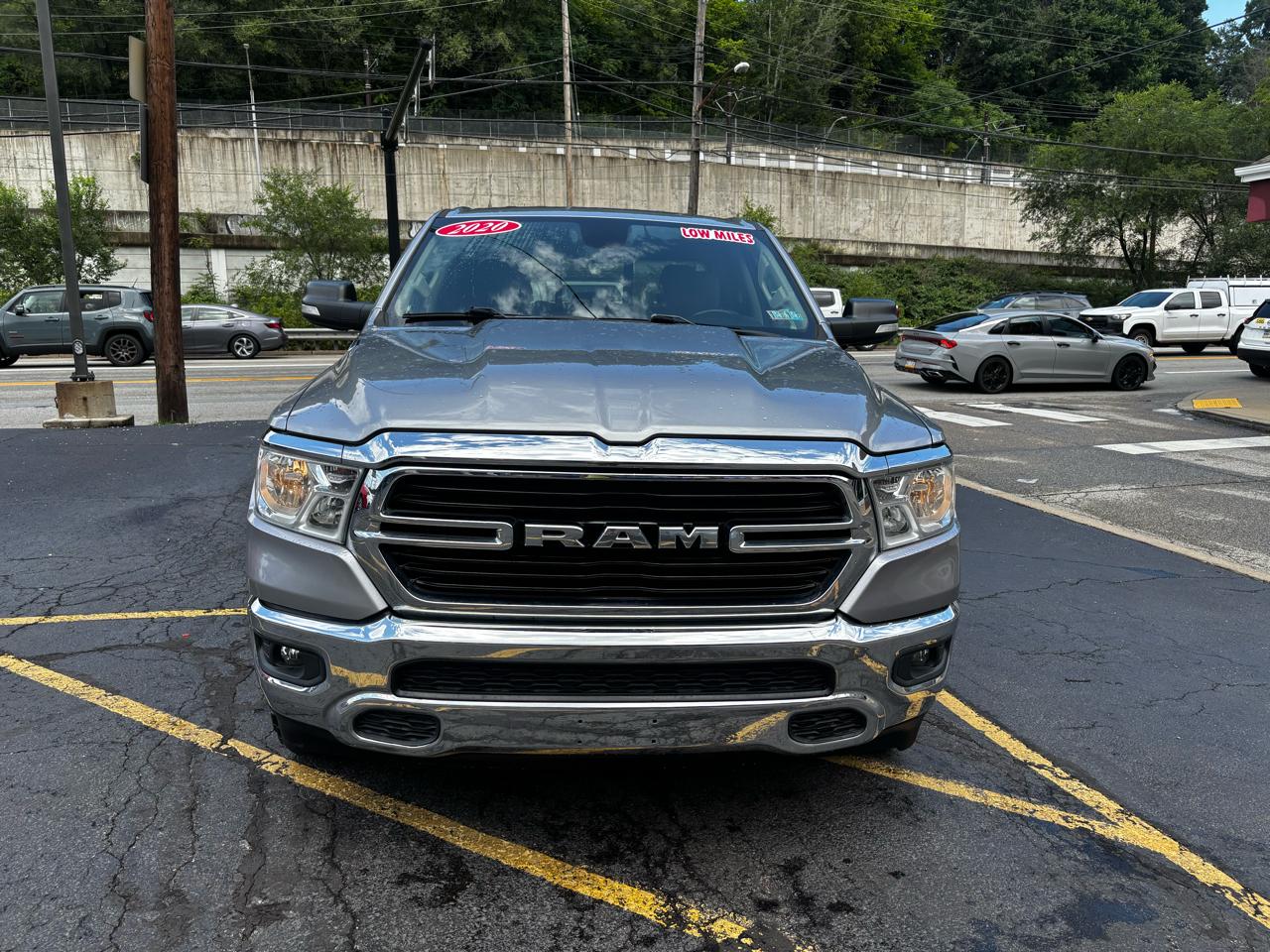 RAM 1500 Big Horn 4x4 Quad Cab 6'4" Box 2020