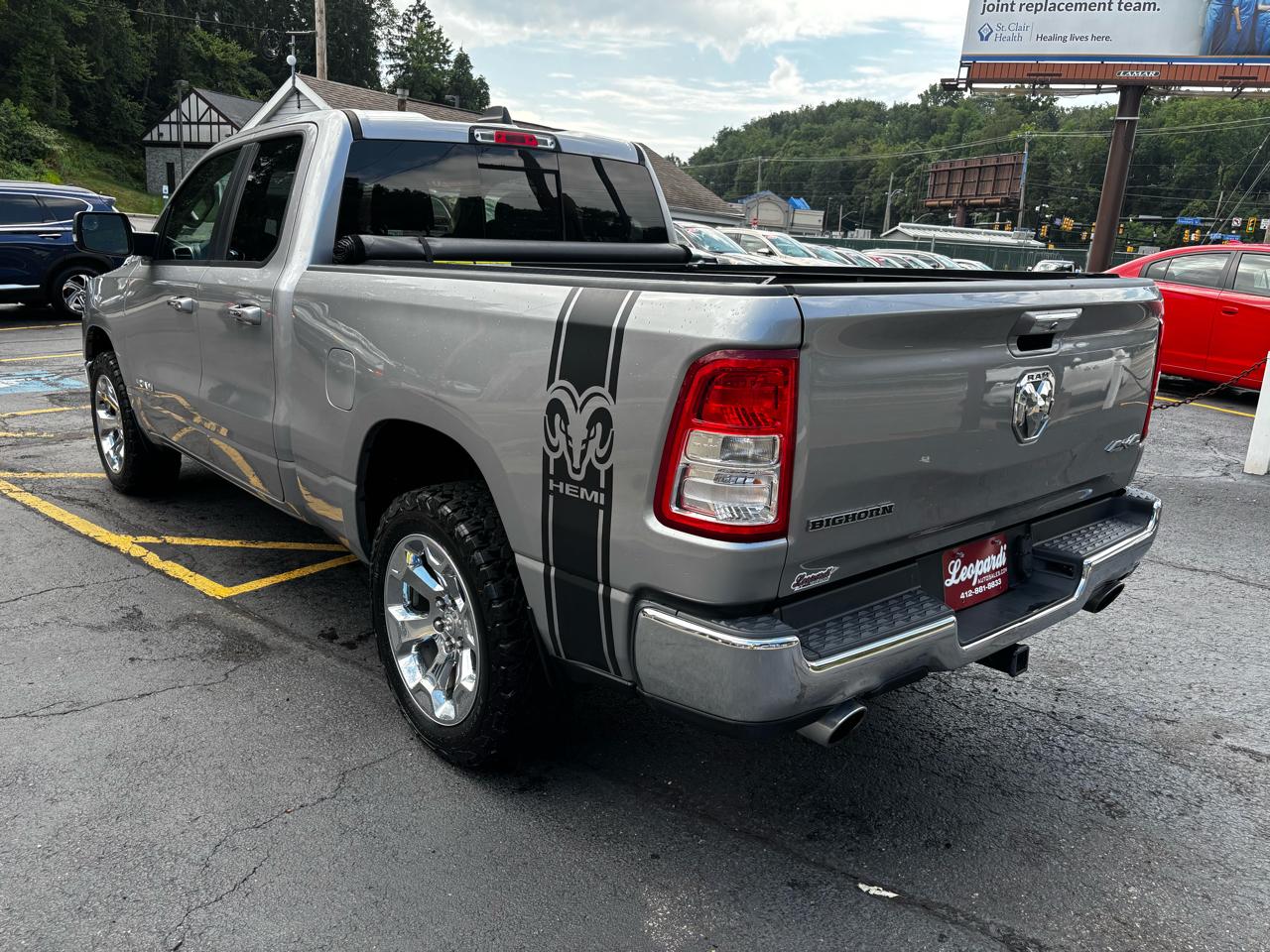 RAM 1500 Big Horn 4x4 Quad Cab 6'4" Box 2020