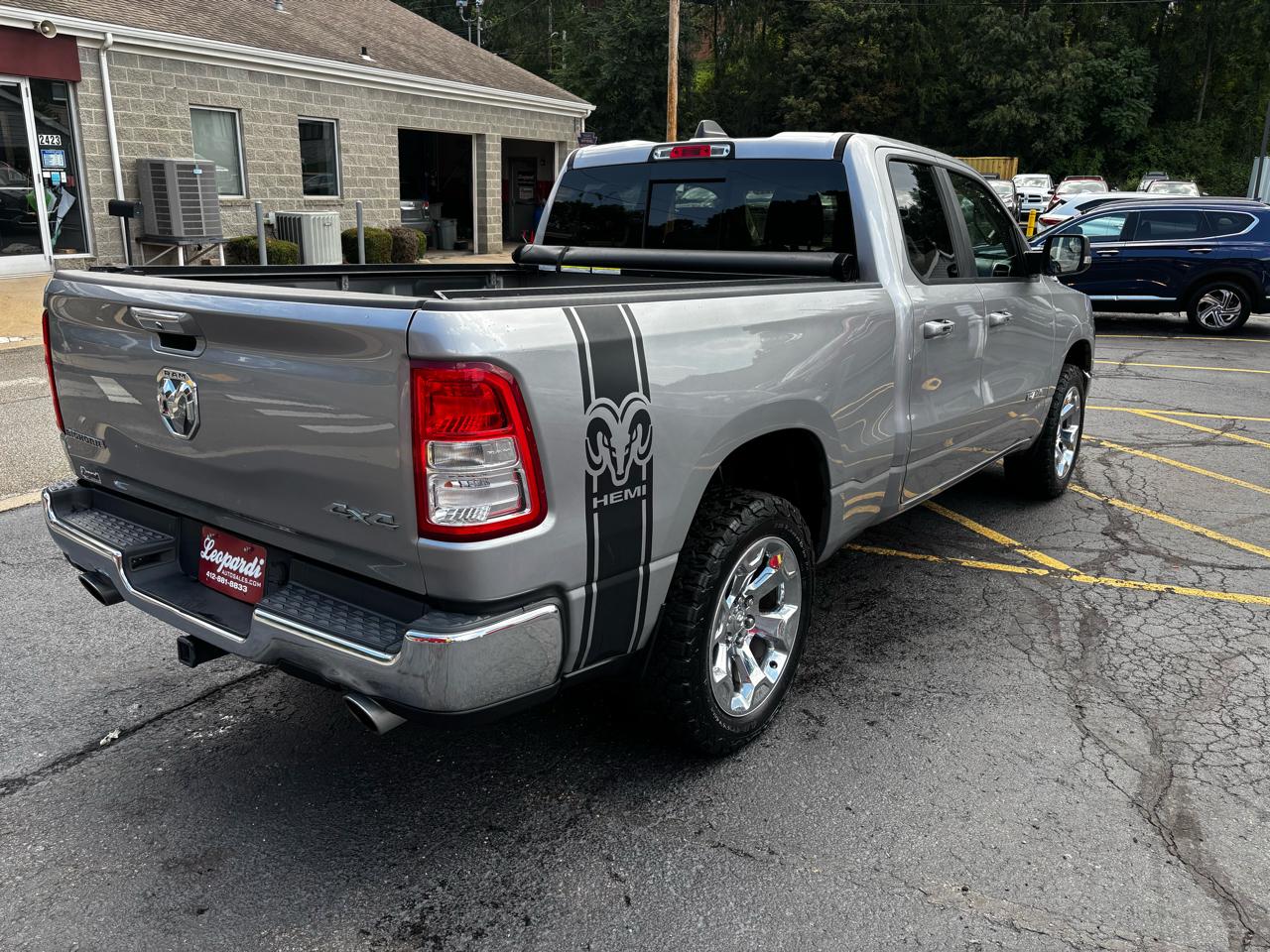 RAM 1500 Big Horn 4x4 Quad Cab 6'4" Box 2020