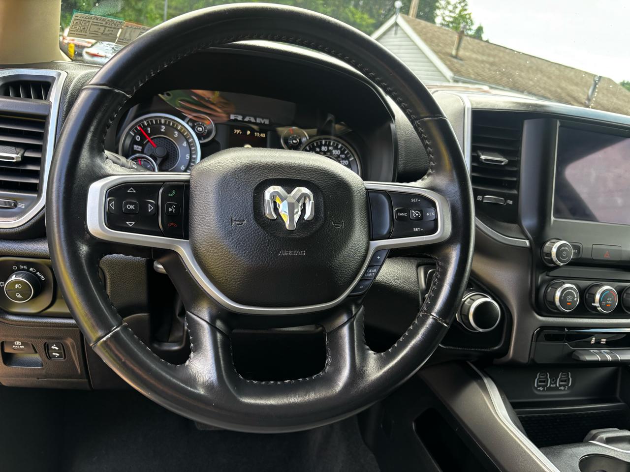 RAM 1500 Big Horn 4x4 Quad Cab 6'4" Box 2020