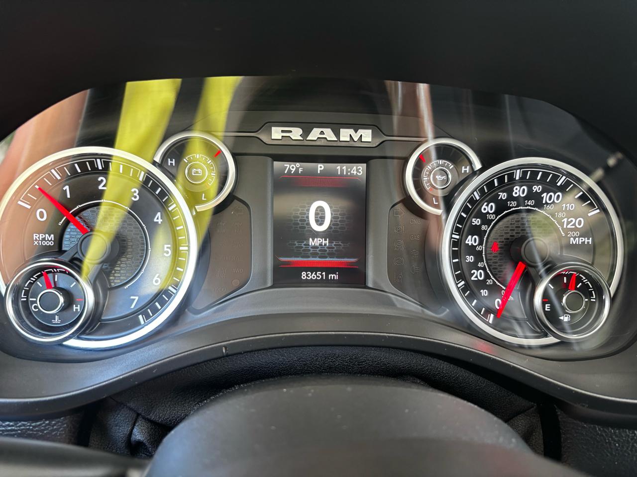RAM 1500 Big Horn 4x4 Quad Cab 6'4" Box 2020