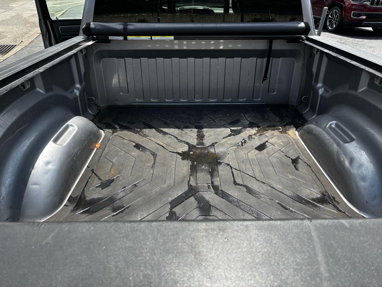 RAM 1500 Big Horn 4x4 Quad Cab 6'4" Box 2020