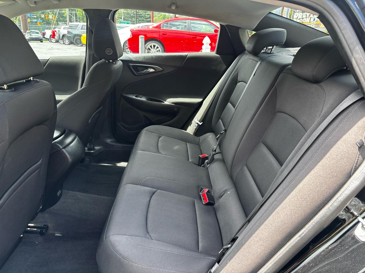 Chevrolet Malibu 4dr Sdn LS w/1FL 2020