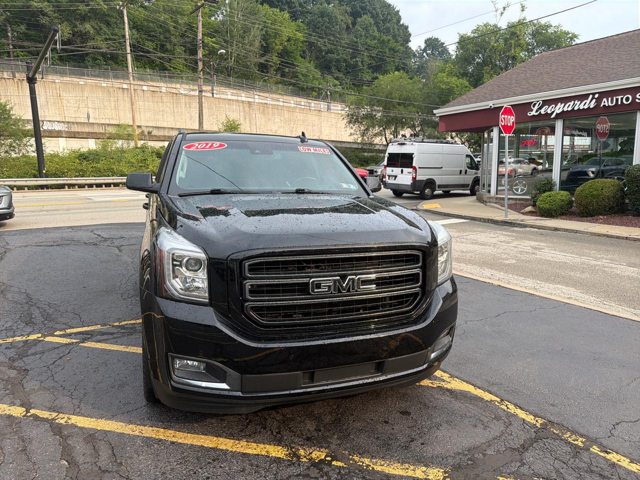 GMC Yukon 4WD 4dr SLT 2019