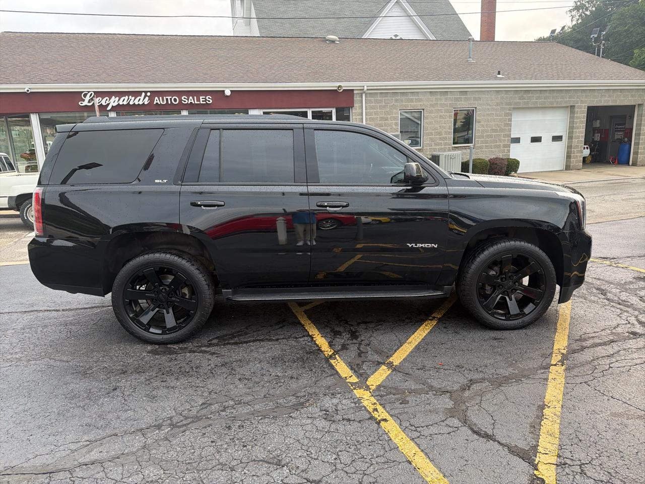GMC Yukon 4WD 4dr SLT 2019
