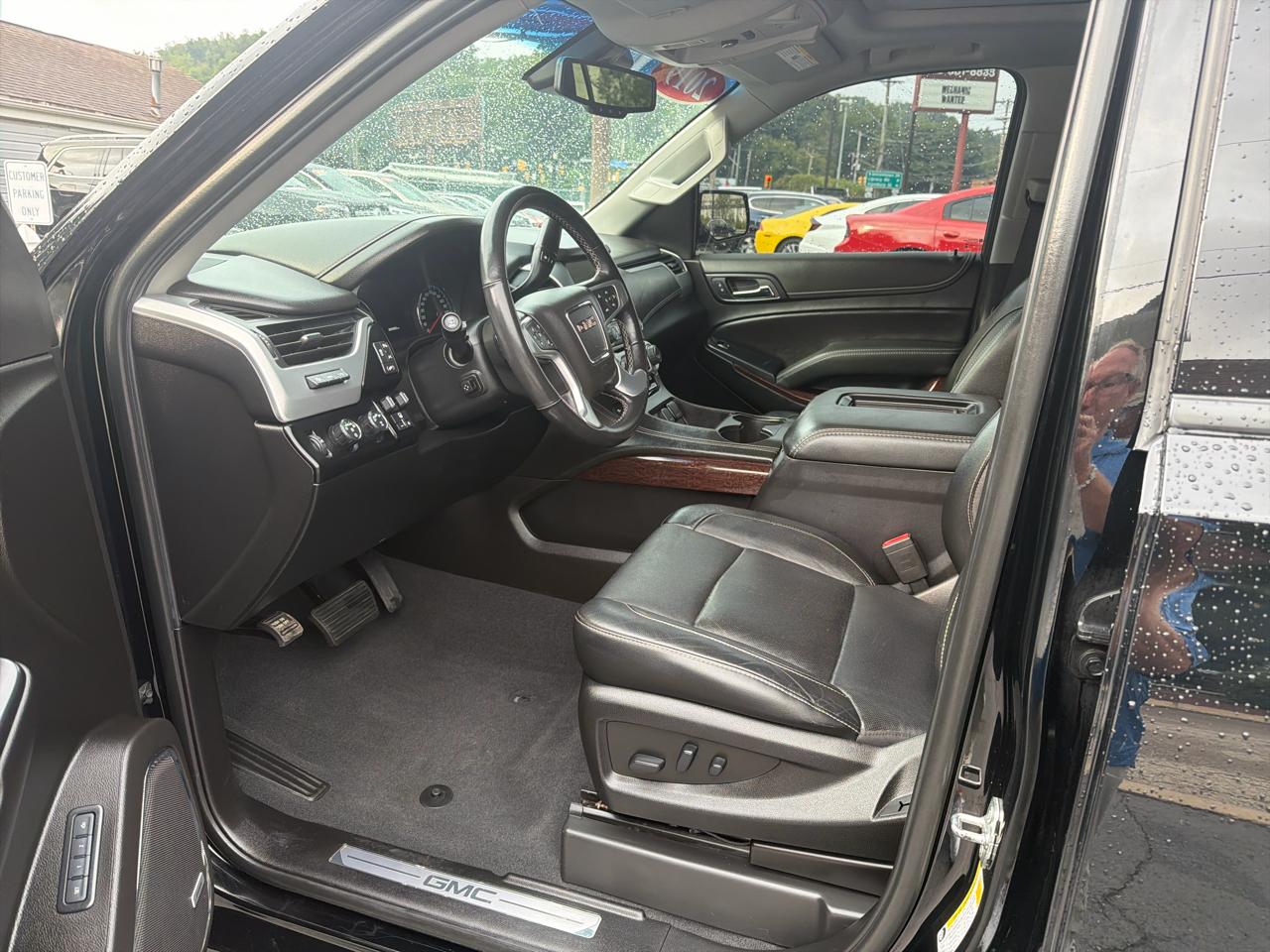 GMC Yukon 4WD 4dr SLT 2019